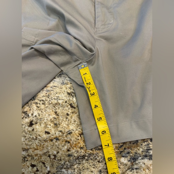 Southern Tide Dark Khaki Shorts Cotton/Spandex Men’s Size 40 - Picture 9 of 9